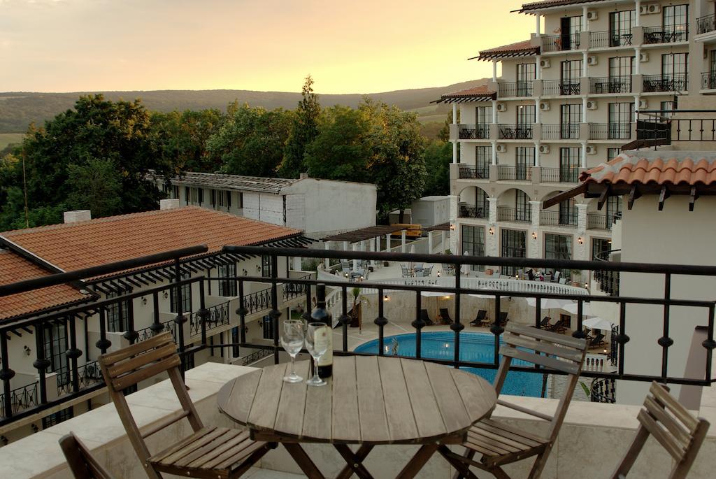 The Cliff Beach Apartments Obzor Buitenkant foto